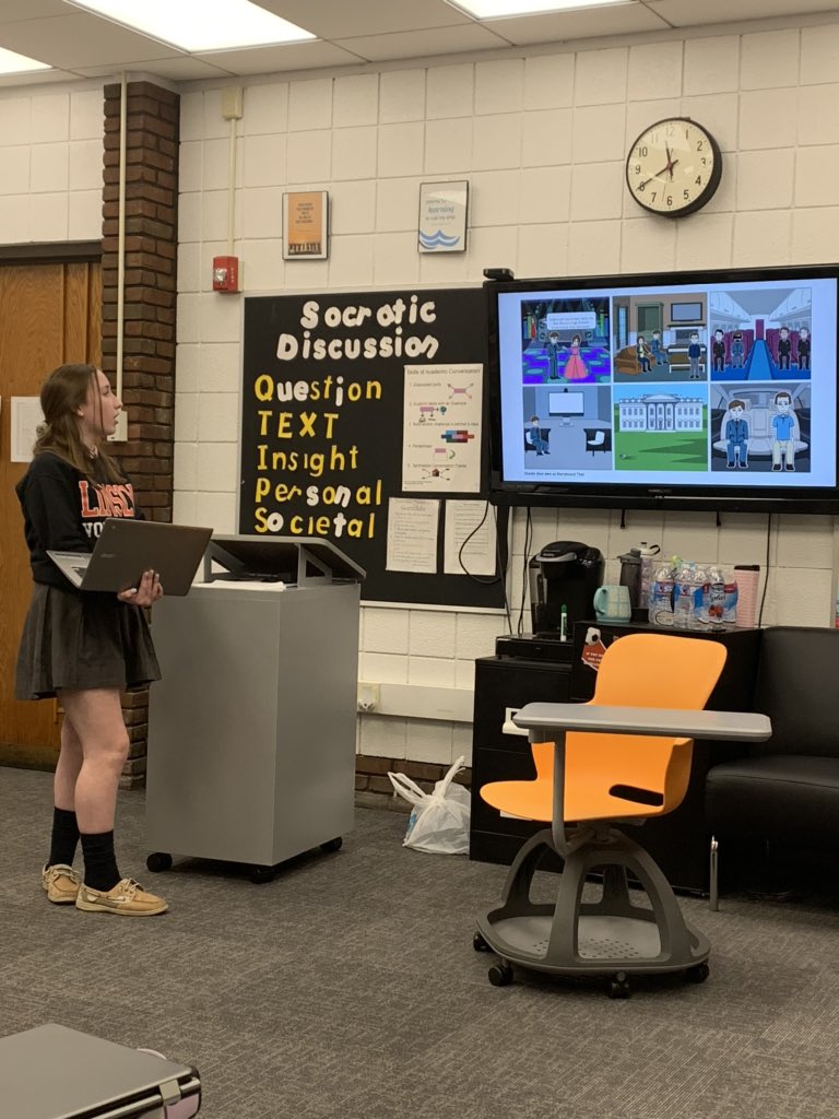 teachcoachcadet's tweet photo. IR Project Presentations #linslyreads #Creativity https://t.co/KaL2Cm1IGO
