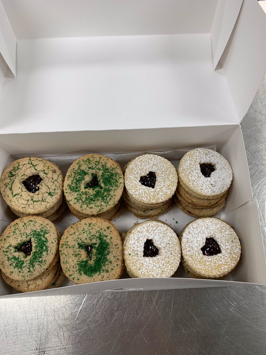 CTHS Culinary Arts tweet media