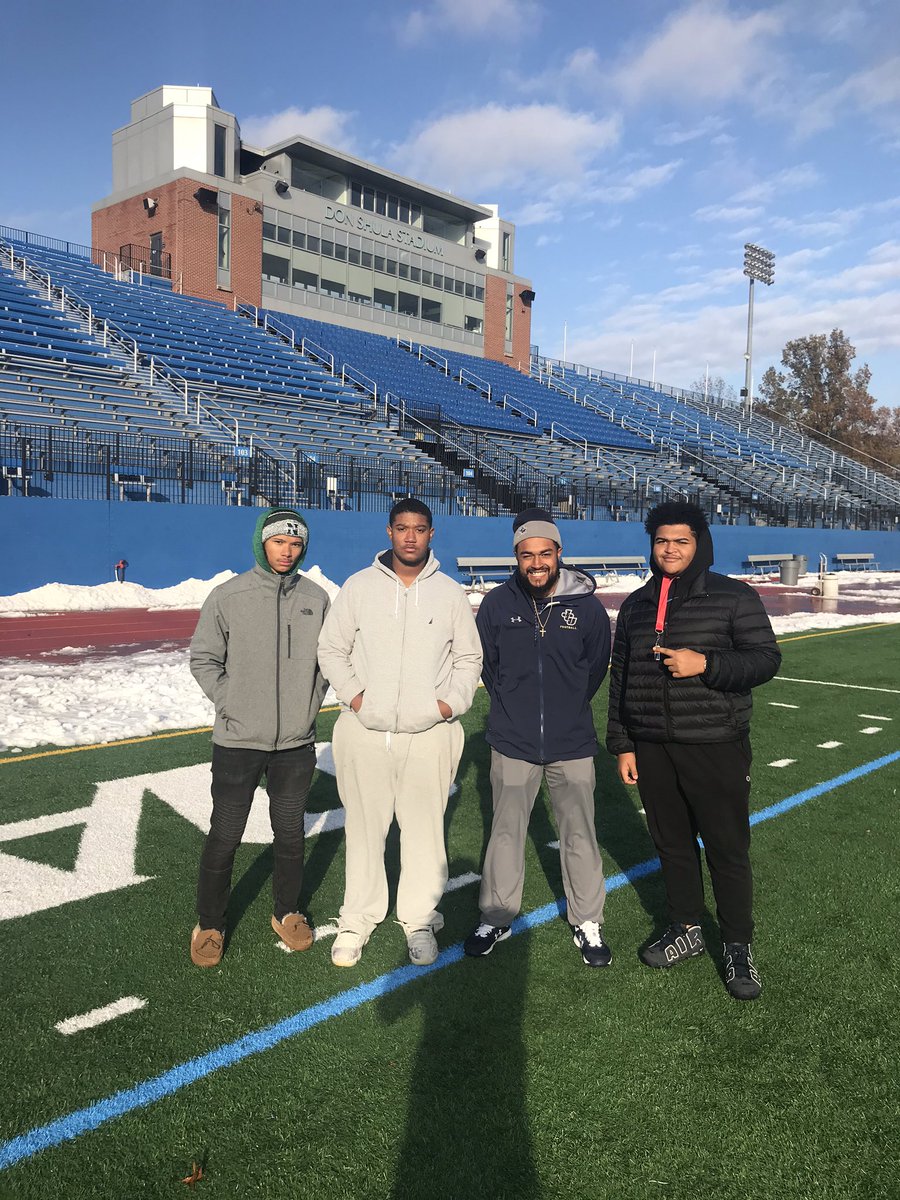 BanksLavar's tweet image. Beyond blessed to have received my first offer from John Carroll University. Thanks to @CoachCopeJCU for the opportunity 🙏🏽#TrustTheProcess