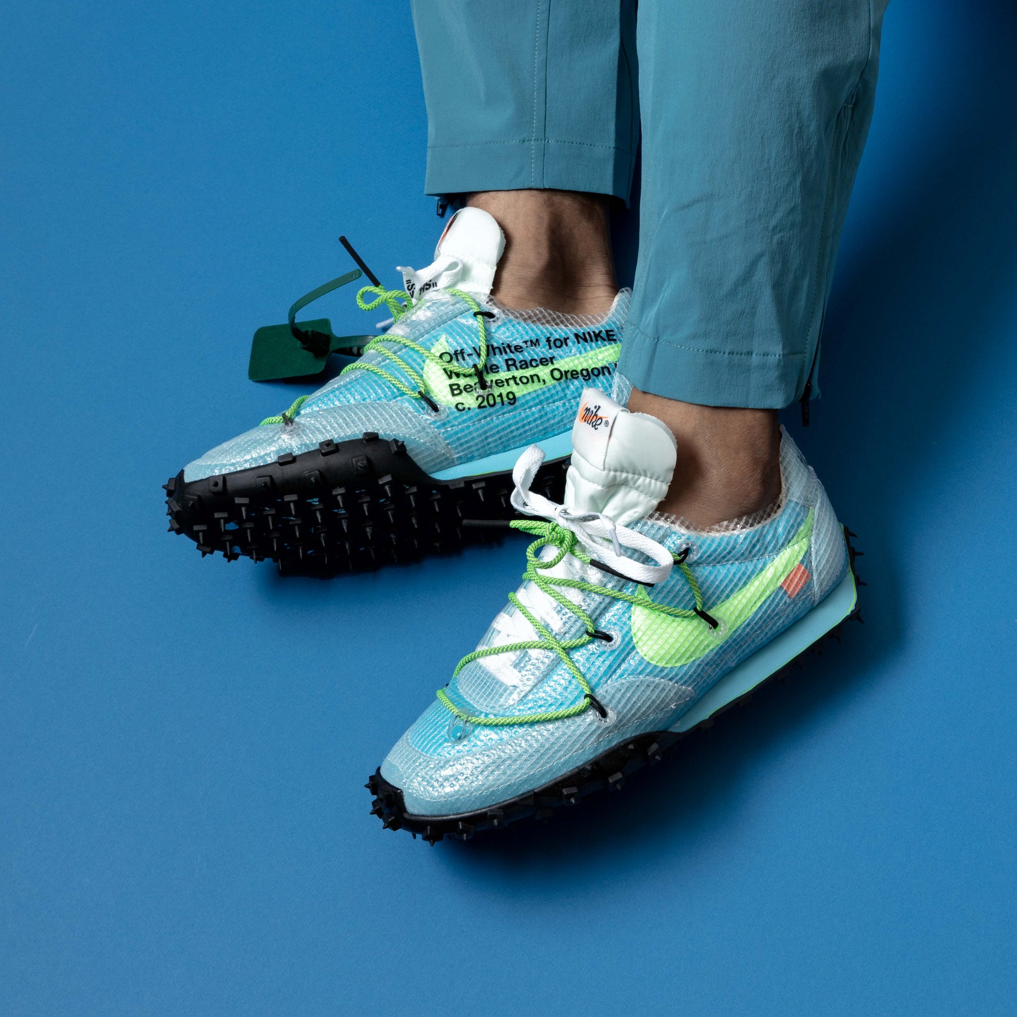 CNCPTS on X OFF WHITE x Nike Women s Waffle Racer will be available Thursday 12 12 in Boston and New York 10AM nike offwhite https t T4gX7jyOH0 X