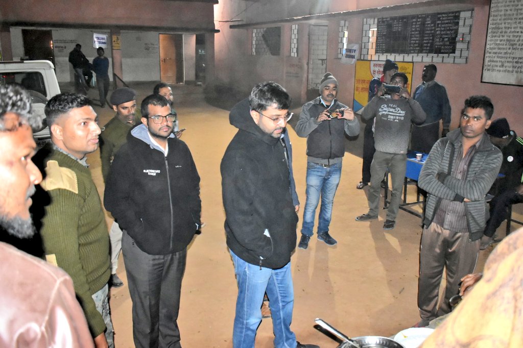 DEO_Ranchi's tweet photo. Visited different clusters of Ranchi, Kanke & Hatia assembly constituencies.
Satisfactory arrangements for food & bedroll were there.
#Ranchi, #Kanke, #Hatia, #Silli & #Khijri ACs will vote on 12.12.2019.
@ceojharkhand
@SpokespersonECI
#ChunavJatra
#VoteParv https://t.co/gGJMYQG73F