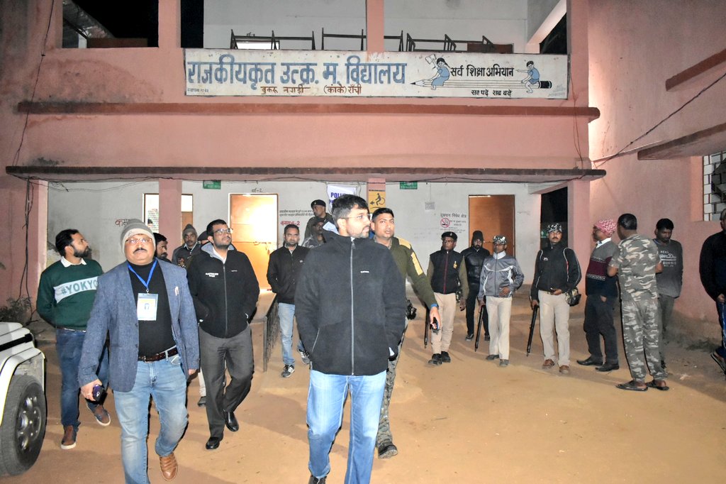 DEO_Ranchi's tweet photo. Visited different clusters of Ranchi, Kanke & Hatia assembly constituencies.
Satisfactory arrangements for food & bedroll were there.
#Ranchi, #Kanke, #Hatia, #Silli & #Khijri ACs will vote on 12.12.2019.
@ceojharkhand
@SpokespersonECI
#ChunavJatra
#VoteParv https://t.co/gGJMYQG73F