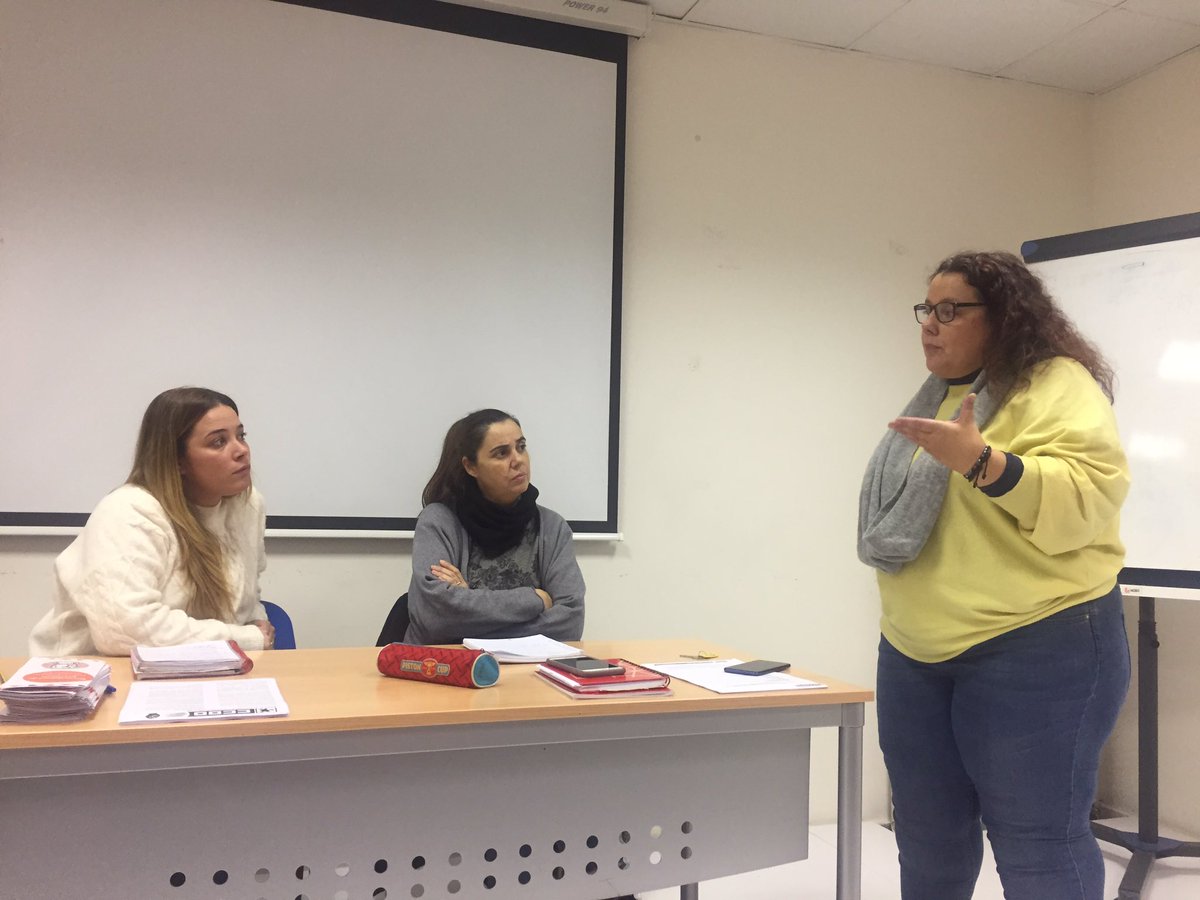 SuportEdu_CCOO's tweet photo. Les companyes de Ute Clece-Cavall de cartró amb la companya @Granota555 explicant situació actual de les oposicions i tasques i millores aconseguides fins ara!!💪🏼💜 #informem #acompanyem i ens #Empoderem ✊ https://t.co/UheSNlYzxq