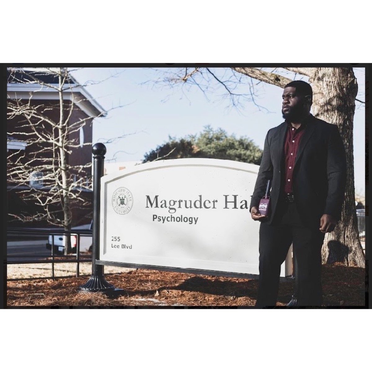 __wda57's tweet photo. DEGREE ME! 🗣 #HAILSTATE19 https://t.co/F7YNOUGM4H