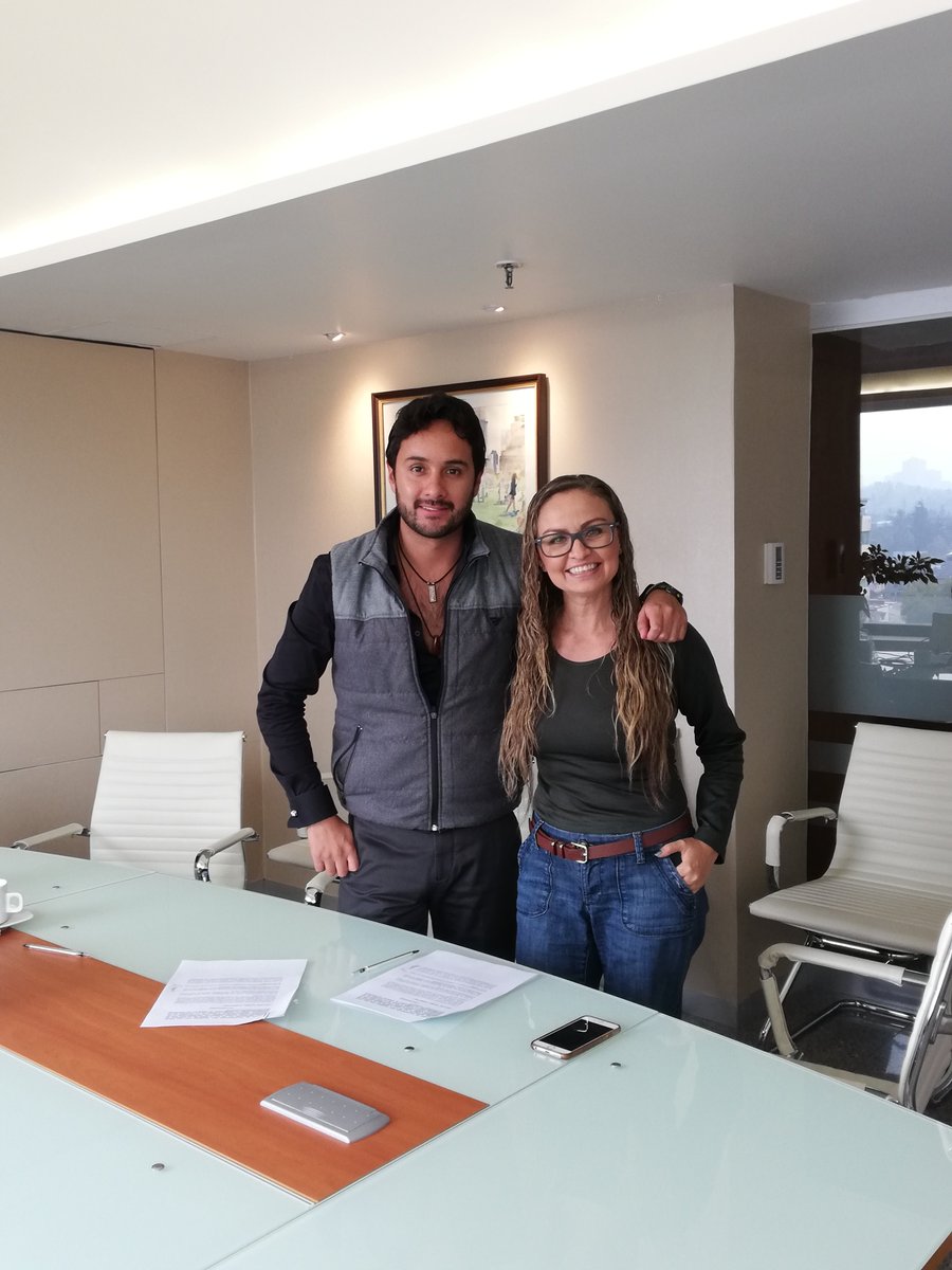 TopDealPartner's tweet image. Firma de Convenio de colaboración comercial con Margarita Castillo🤝🥂💯