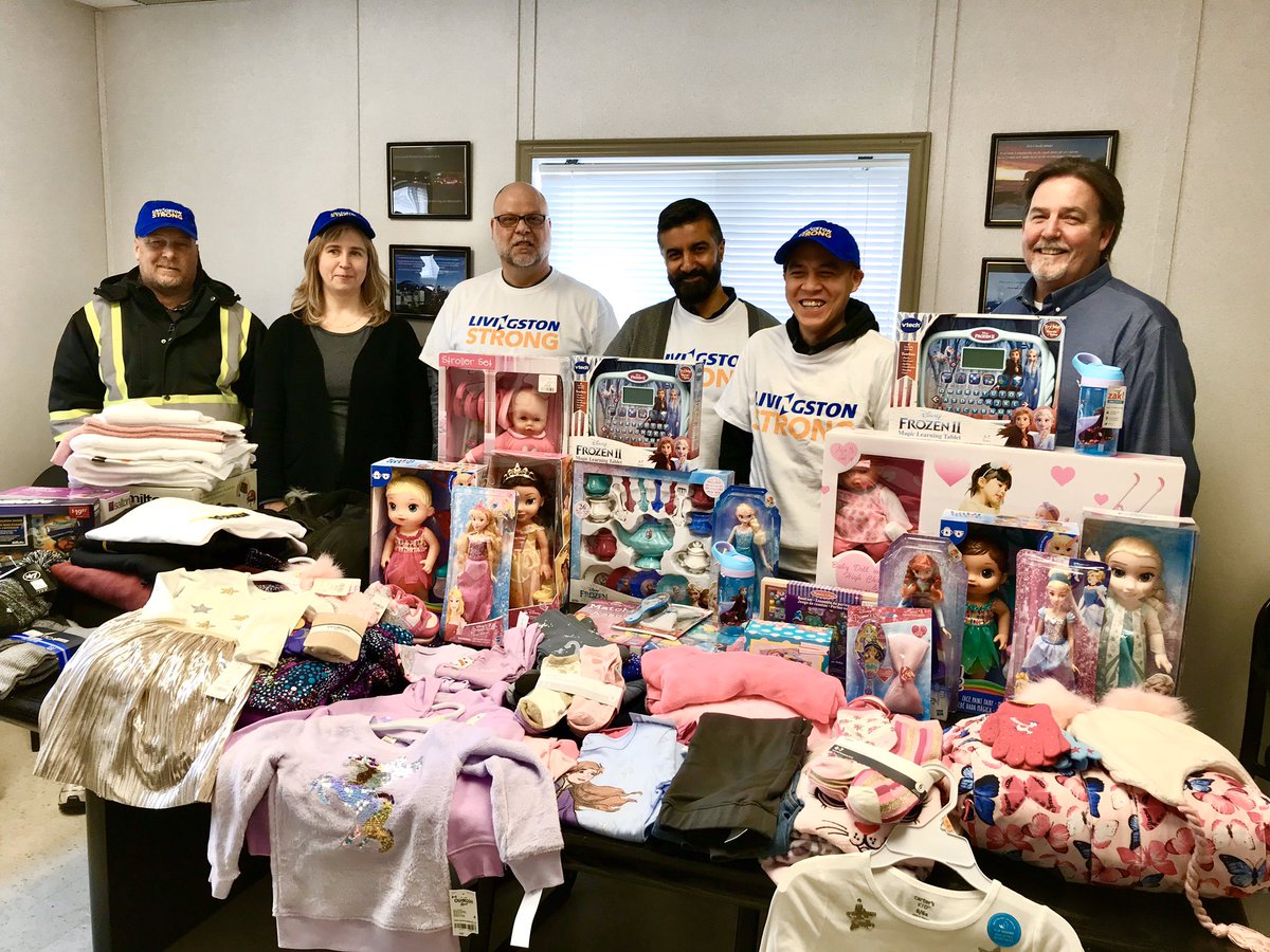 MoveYourRide's tweet image. Livingston Transportation is proud to support @HolidayHelpers2 again this Christmas.  A single Dad and his 2 daughters is who we are honoured to help support.  #LivingstonStrong #MerryChristmas