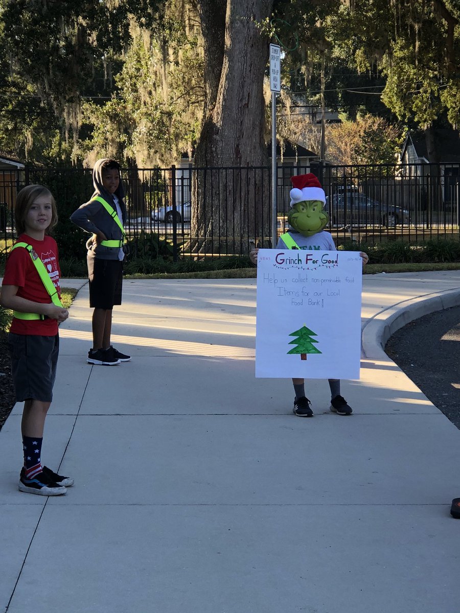Princeton_OCPS's tweet photo. Don’t forget to bring your canned food donations in this week! #NEHS #grinchforgood #BePrinceton https://t.co/DVe8eCHDOD