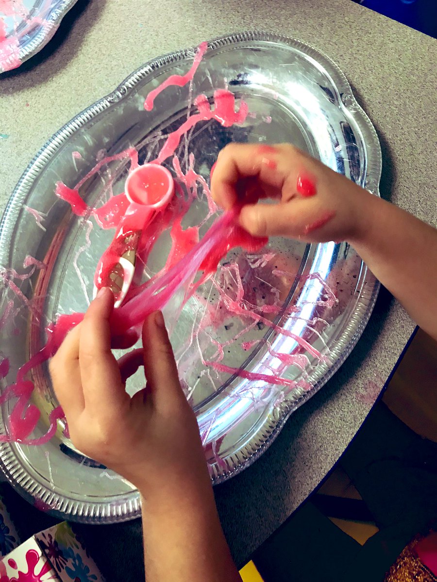 mindful_mssmith's tweet image. We have been continuing to examine different states of matter. Yesterday we made slime. Ask you child if they had a chance to make it and explore the sticky substance with their hands.