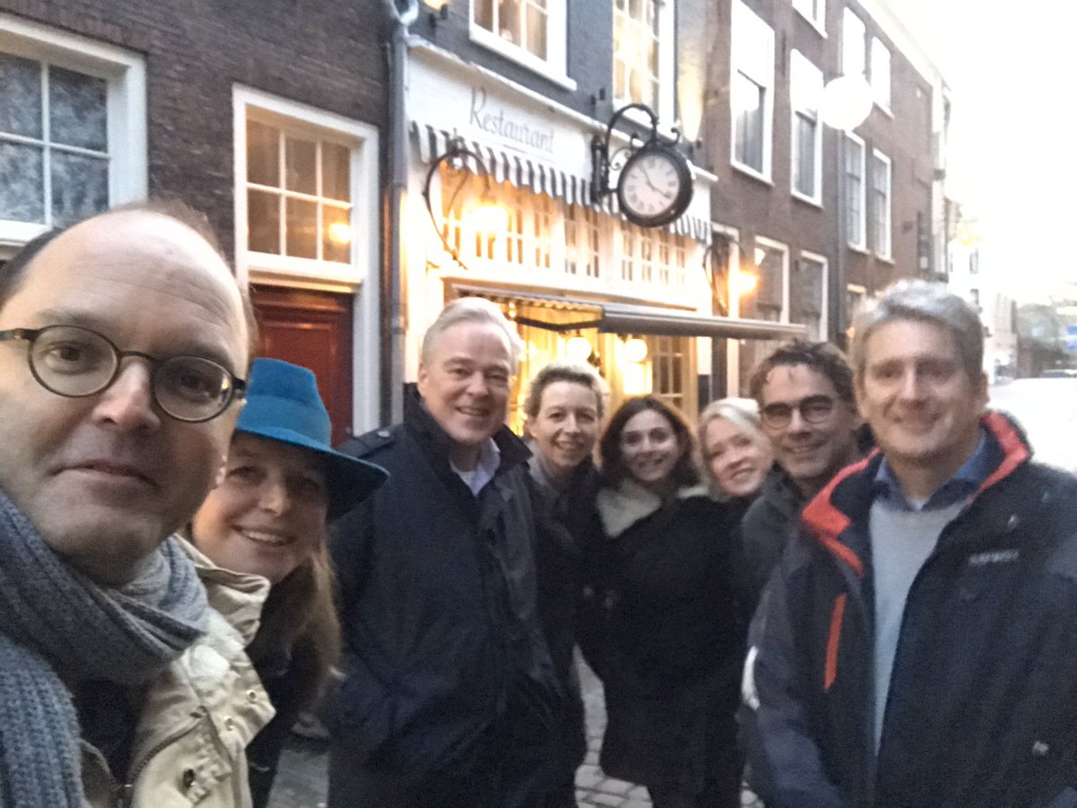 experTeasers's tweet image. experTeasers Group vanmiddag bijeen in Leiden.