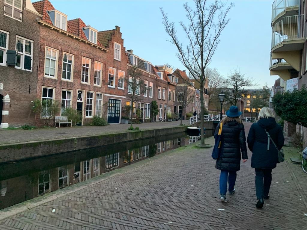 experTeasers's tweet image. experTeasers Group vanmiddag bijeen in Leiden.