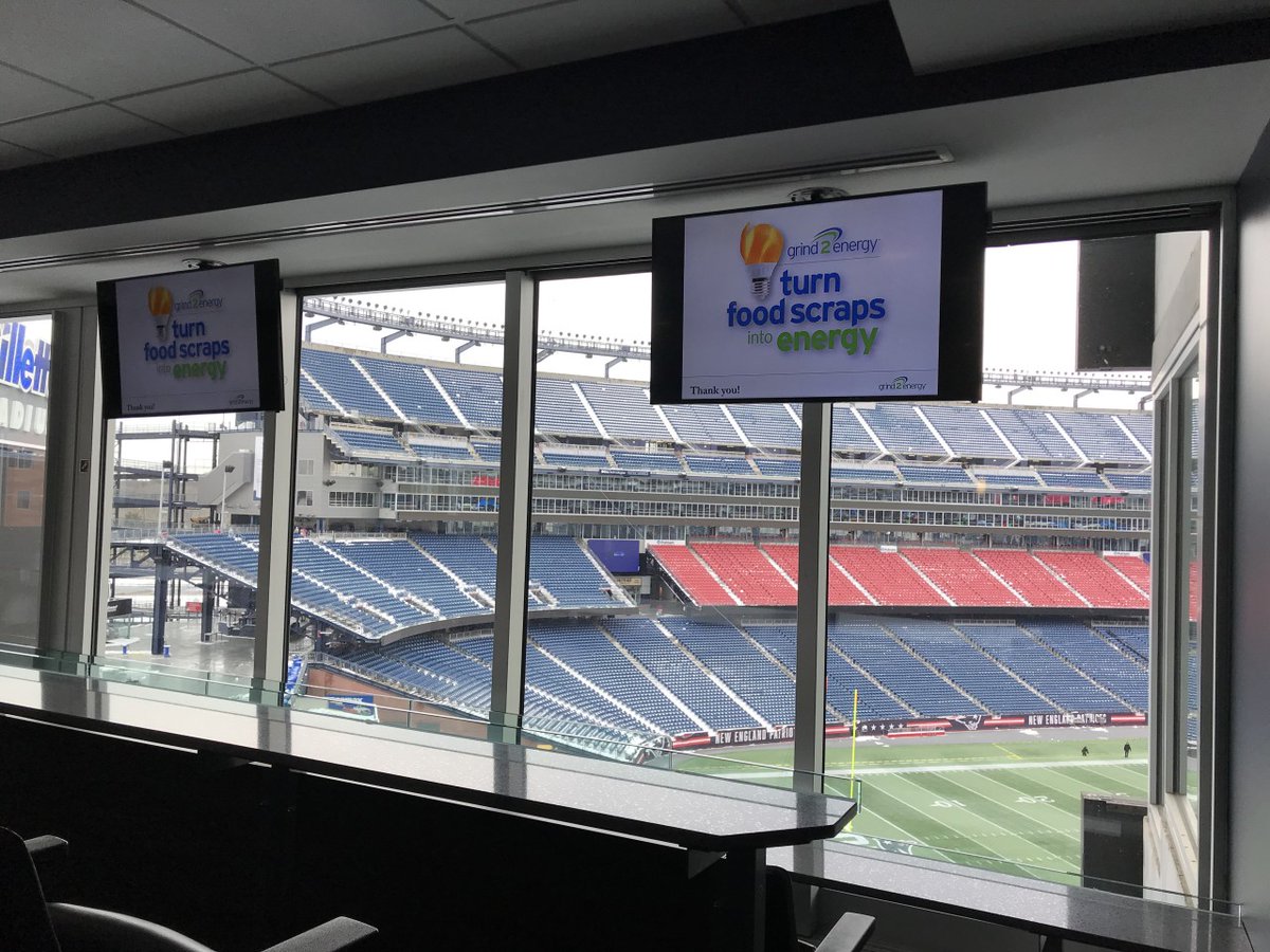 CasellaWaste's tweet image. Did you know the @Patriots send their food waste to dairy farms to make renewable energy? Gillette Stadium treated us &amp;amp; a few of our great customers to a bonus behind-the-scenes tour as part of our visit to see their innovative Grind2Energy system. #resourcesolutions #ilovemyjob