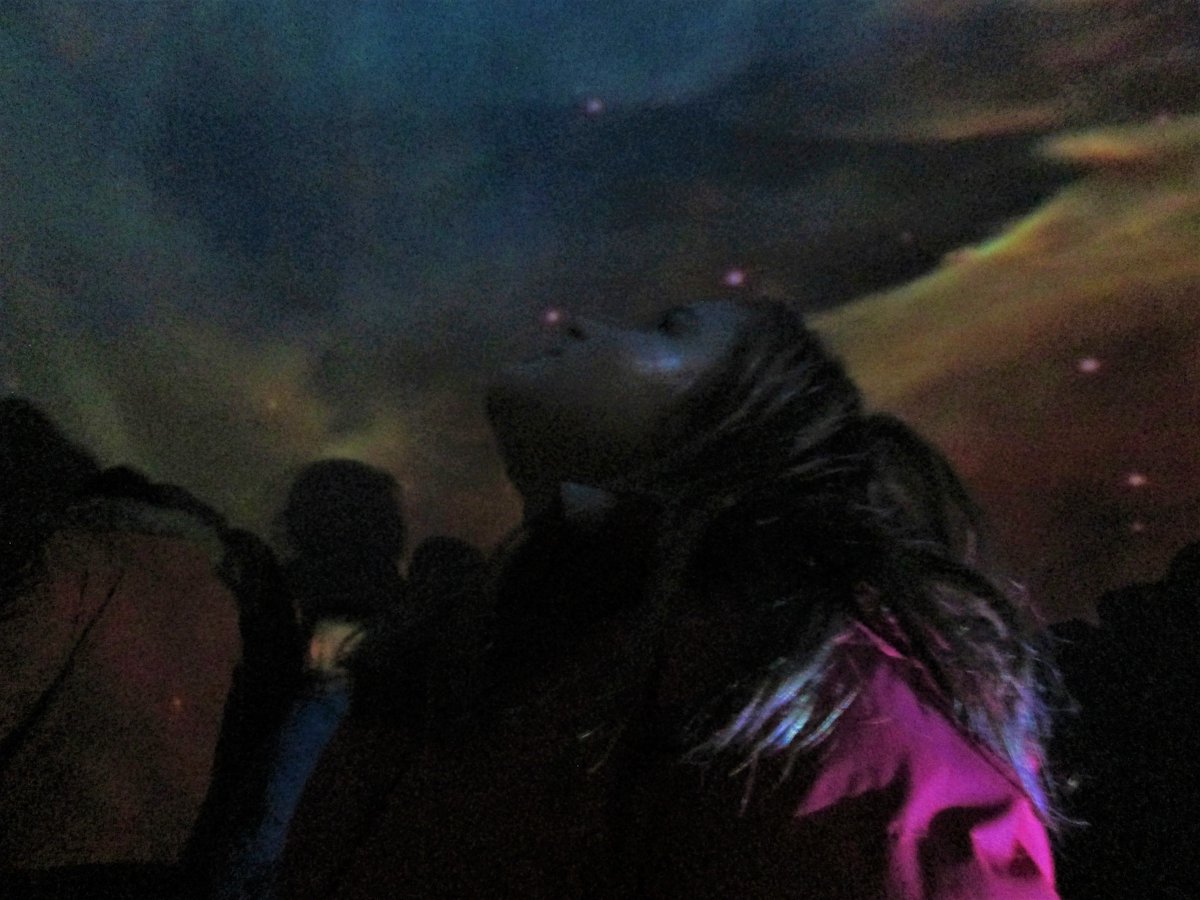 EllisonPrimary's tweet photo. On Monday night @KeeleUniversity and @KeeleObs#Physics department joined us to deliver a truly, memorable #FamilyLearningNight to our children and grown-ups.  From the start Dr Binks wowed us, the #Stardome thrilled all and viewing the craters of the moon was 'out of this world!' https://t.co/ab8e5uHF6c