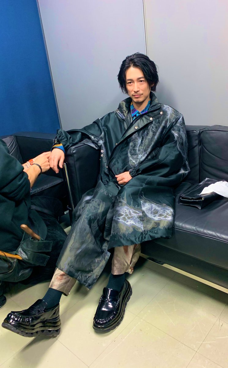 DeanFujioka's tweet image. 🗣#FNS歌謡祭2019第2夜 
ご視聴ありがとうございました！📺
#Shelly 歌唱前スタンバイ中のオフショットです👀

12/11 New EP『Shelly』発売中！
deanfujioka.net/shelly/