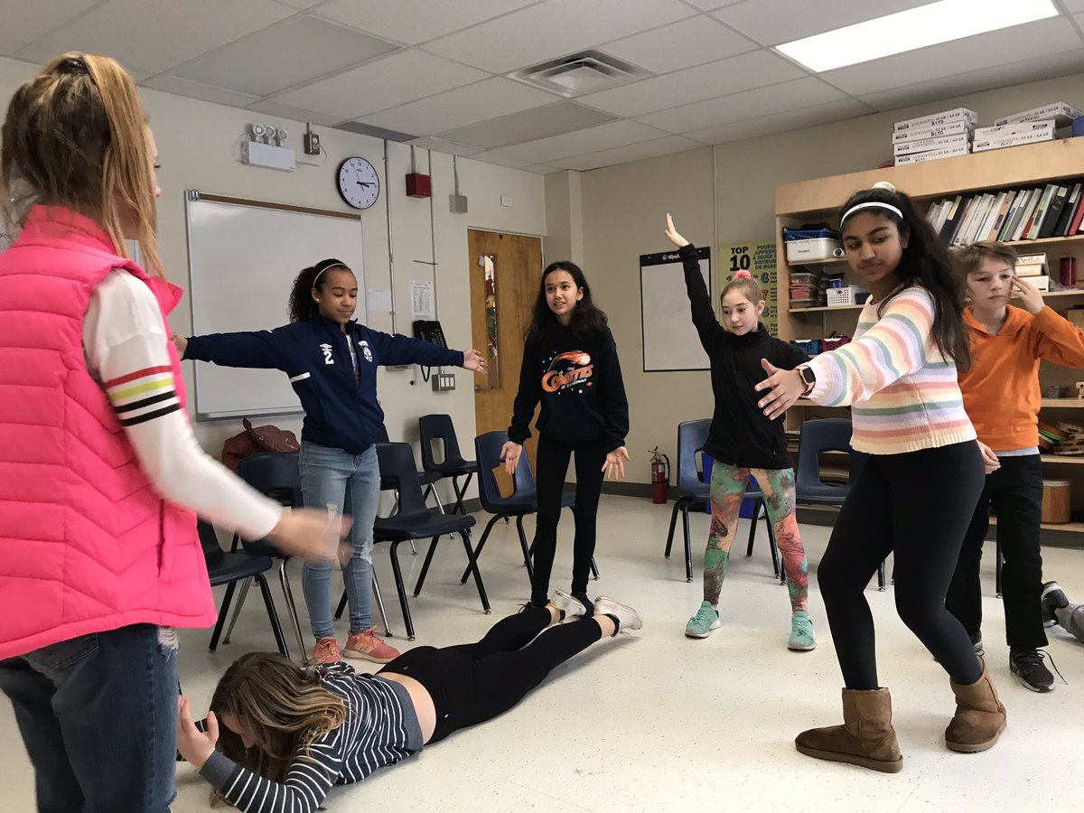 After school improv practice. These students crack me up! <a href="/alcdsb_ecth/">Ecole Cath. Kingston</a> <a href="/lauragowsell/">Laura Gowsell</a>