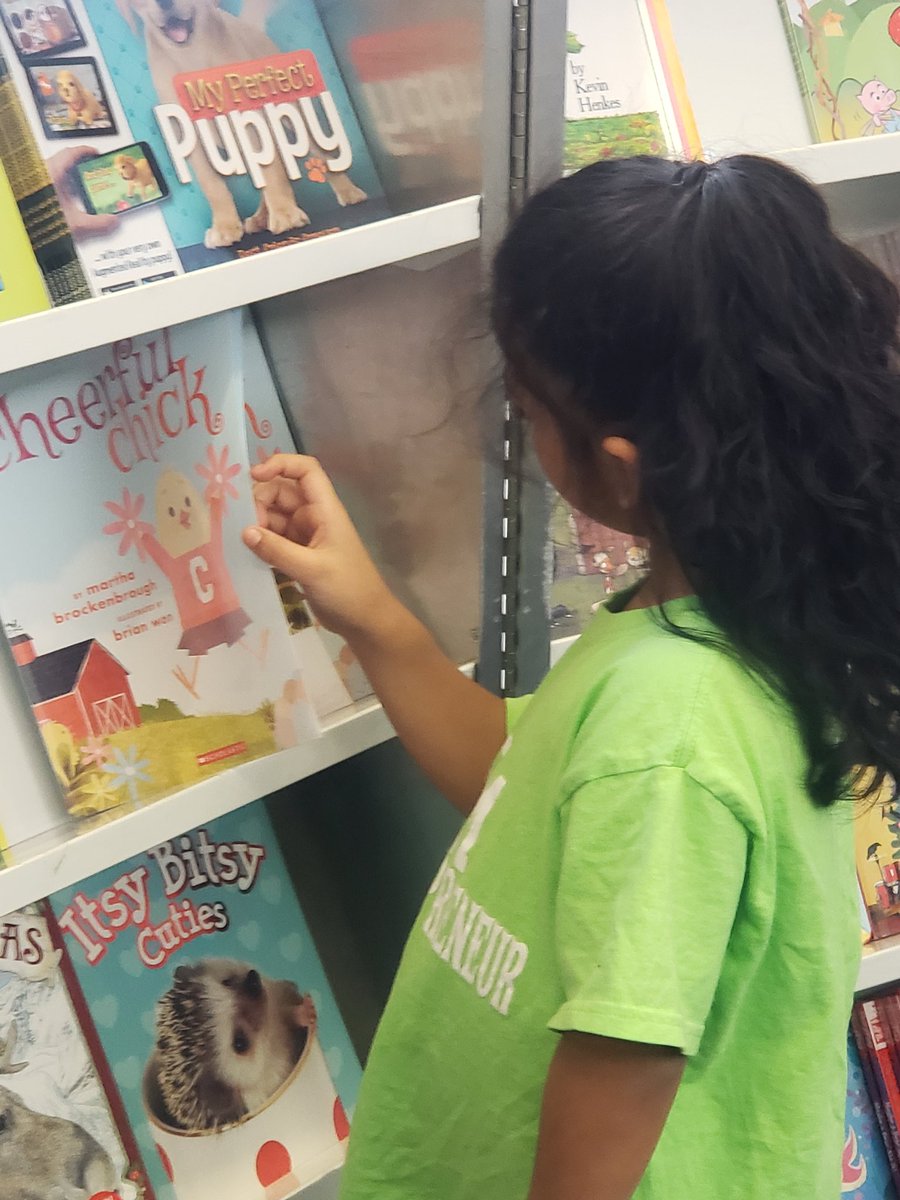 nps_belmont's tweet photo. My Very Own Library here @belmont_runyon Students will pick 5 Books of their choice for FREE. This year theme is African Safari 📚🦓🦁 https://t.co/9eTPFM7HQ7
