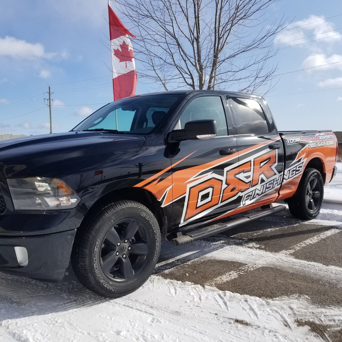 EminentGraphics's tweet image. One White. One Black. One Matte. One Gloss. 2 different trucks with the same design for D&amp;amp;R Finishings that will definitely get them noticed on the road! #vinyl #vinylwrap #vinylgraphics #vehiclewrap #vehiclewraps #wrap #wraps #customgraphics #custom #vehiclegraphics #barrie