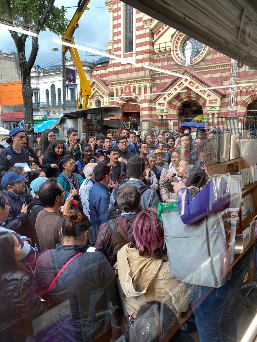 Cedetrabajo's tweet photo. Si no pudieron salir a #ClaseAlParque pueden seguir la transmisión en vivo por nuestro Facebook.
👉 https://t.co/PfdbAidtyF https://t.co/7DUMN5vmzz