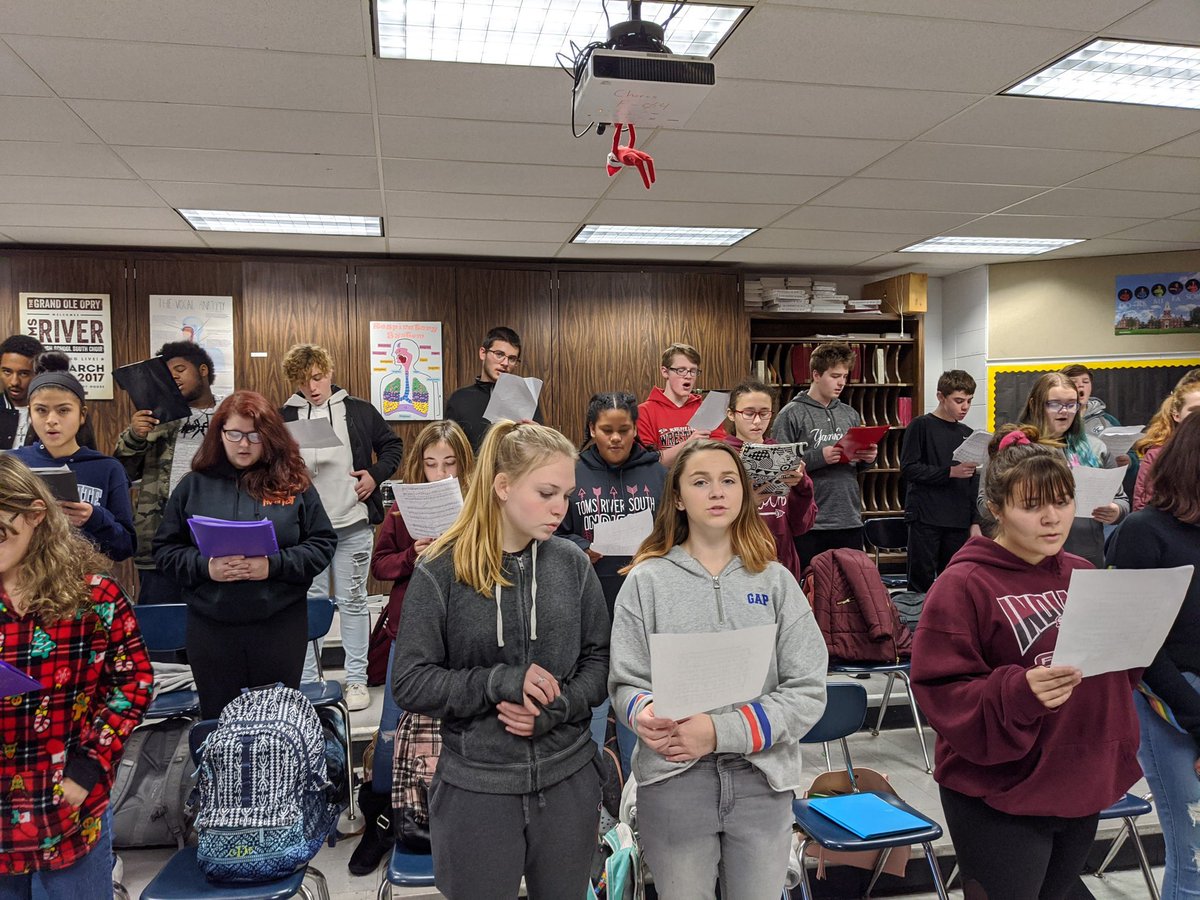 TRHSSChorusline's tweet photo. #CountdownToOurConcert #7days We are working hard perfecting our songs for our winter concert in one week!  We are inviting you @GovMurphy because we would like you to see that the loss of our choir due to cuts is the loss of our full potential
#WhatTRStandsToLose #WeAreTRSchools https://t.co/cnHvdJQstq