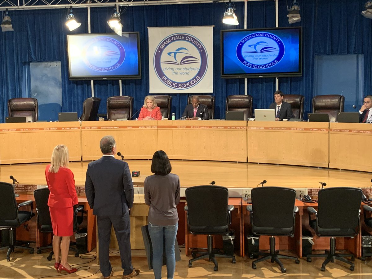MariTereMDCPS's tweet photo. Today I had the opportunity to recognize J. L. “Buck” Martinez for his dedication to inspire and help young men and women in @MDCPS reach their best potential through the @StudentACES program. Thank you for continuing to be a leader and an example on how to elevate students. https://t.co/78iWUj4PLO