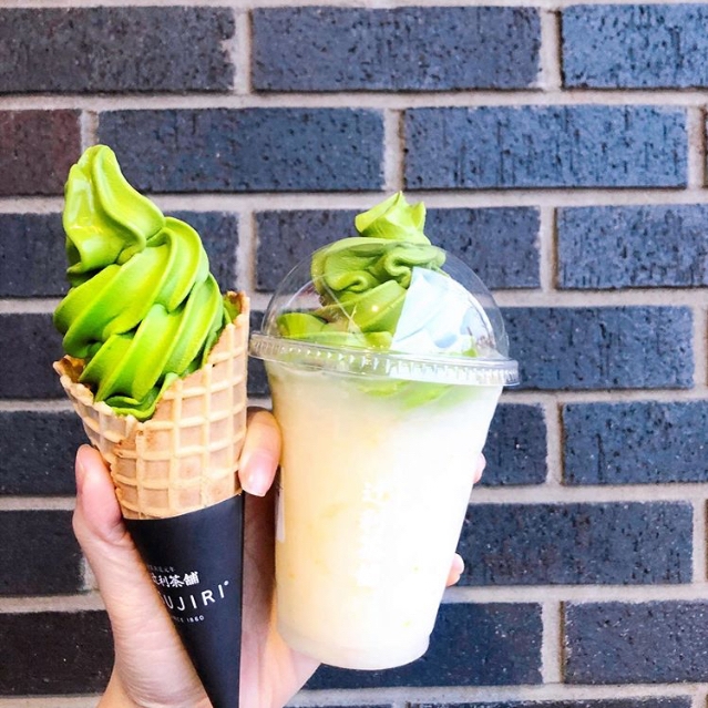 Tsujiri soft serve and yuzu citron float 
📷 @road_of_flavours

 #yycfood #yyceats #yycbites #yycfoodie #yycrestaurants #yycnow #yycliving #yycdatenight #yychappyhour #yycspecials #calgaryfood 
#yycinfluencer #becausecalgary
#calgaryisbeautiful #cocktails #grubbed