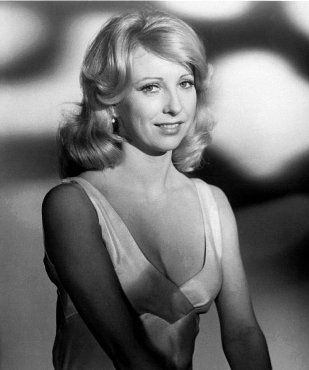 Happy Birthday to actress, actress, dancer, comedian, singer and voice artist Teri Garr born on December 11, 1944 