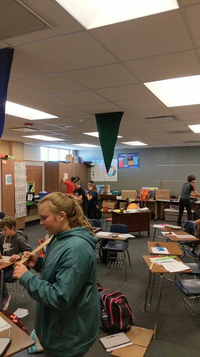 MrsKrystenClay's tweet image. #SeventhGrade is practicing accuracy in measurements while we work on percent error today! #LearningIsLoud
@SummitSpark @USD482Dighton