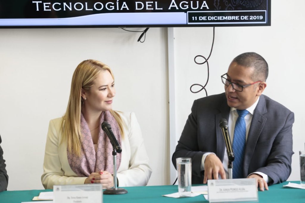 apedrozoacuna's tweet photo. Muy contento por la firma del  convenio de colaboración entre @IMTA_MX @SEMARNAT_MX y la @Comision_Mexico del Medio Ambiente de la I legislatura del @Congreso_CdMex. Gracias a @TereRamosA por su confianza.  Estamos para poner el mejor conocimiento del 🌎 al servicio de @GobCDMX https://t.co/QXgk4wGVdc