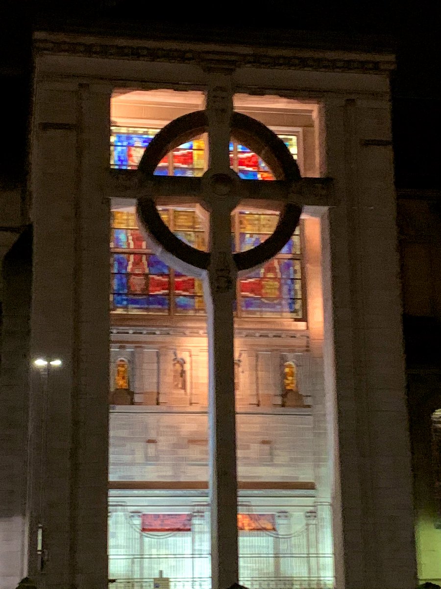 mukeshji147's tweet photo. Wonderful @NIChamber Carol Service tonight in @BelCathedral. Beautiful singing by Concentio Chamber Choir.. Great to see @KatieDoran10 reading at the service! It’s beginning to look a lot like Christmas 🎄 ! https://t.co/K546hsY7SU