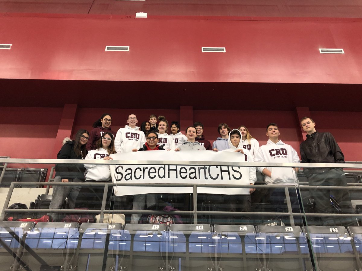 MrAluzzo's tweet image. Congrats to our ⁦@SacredHeartCHS⁩ Swim Team for a very successful YRAA meet today! OFSAA bound for 3 individual and 2 relay events. Your coaches are very proud of all your efforts this season. Go CRU Go!  ⁦@AthleticsShchs⁩ ⁦@Ms_Cholewa⁩ @HumansOfSacred⁩