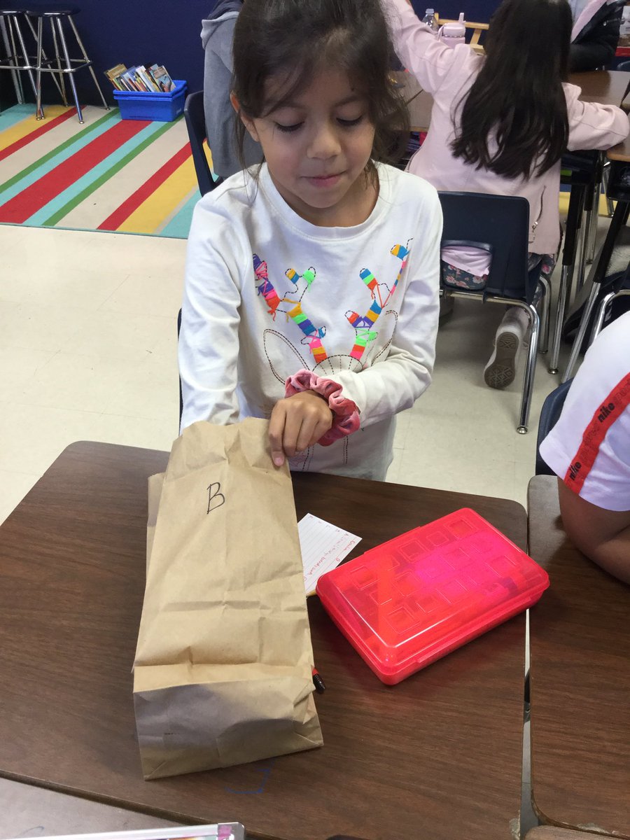 KarissaSpriggs's tweet photo. Practicing our use of physical properties to explain and describe “mystery items” in science class! https://t.co/pAa7A8LHMj