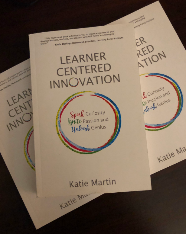 TechECISD's tweet photo. Time to give away some books #teamECISD! Each participant in last night's #techytribechat was entered. Congrats @dswinneyecisd, @ArrottMicah & @sciteachersmith! Your book is on it's way to your campus. Thank you ladies for joining us last night & to all of the participants! https://t.co/tCnvQgEmEE