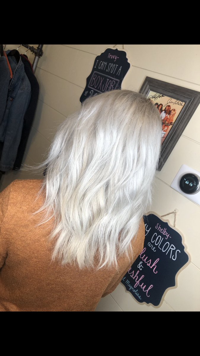 Mads_critch's tweet photo. Come see me and get your hair ready for the New Year 👸🏼 https://t.co/q6uXgpxUJW