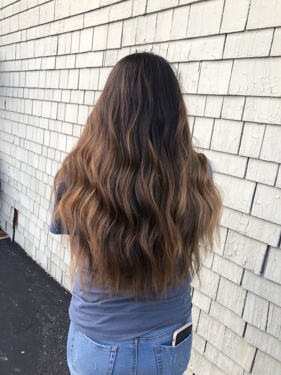 Mads_critch's tweet photo. Come see me and get your hair ready for the New Year 👸🏼 https://t.co/q6uXgpxUJW