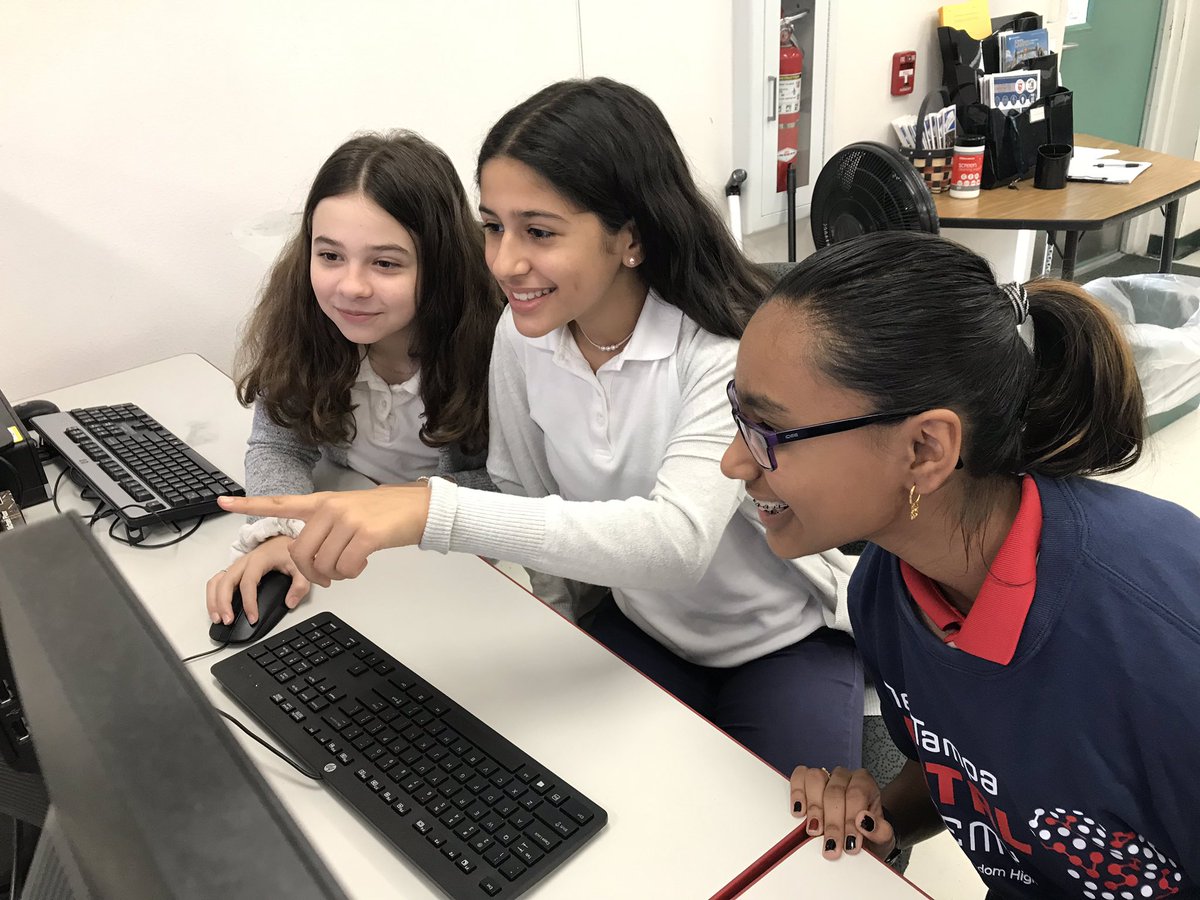 HillsboroughSch's tweet photo. New Tampa Digital Academy teaches Web Design, 3D Animation &amp; Game Design! This 7-yr overarching philosophy starts in 6th grade at @LibertyEagles1 &amp; continues throughout their sr year at @TheFHSPatriots 

Learn more or apply to any of our Choice programs https://t.co/Qasjm3Vh48. https://t.co/awtUHRBpNg