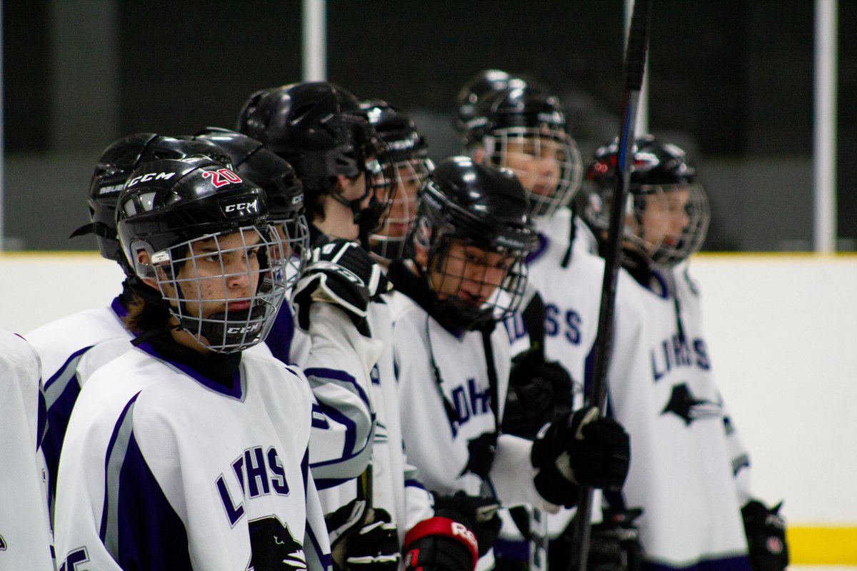 ldhmrlind's tweet photo. Boys' Hockey win league championships for the first time in school history with a 3-2 OT win vs @StJosephOCSB! 🏆🏒@ldhathletics https://t.co/2MGZh0OYQI