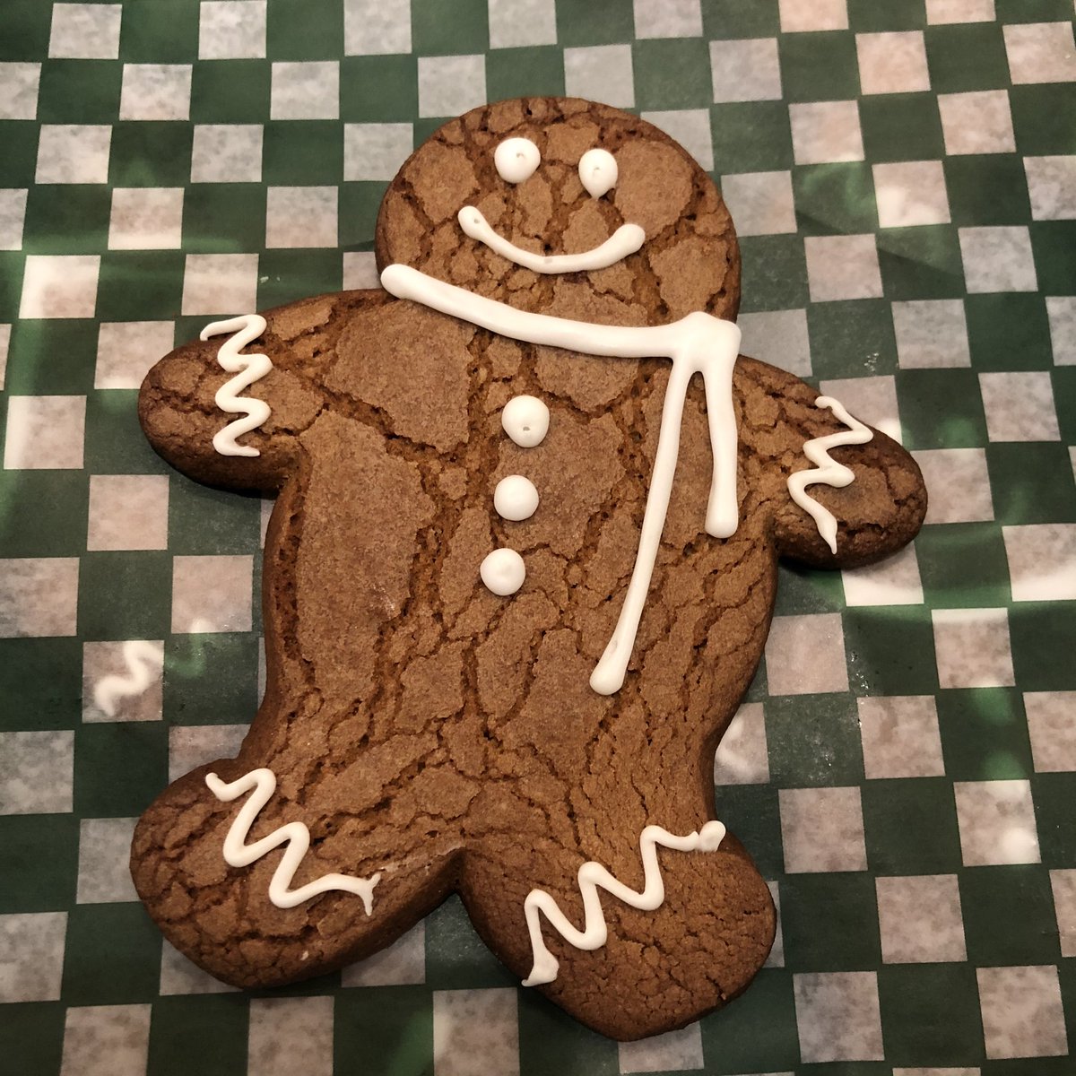 How do you eat your gingerbread people? I like the feet first approach. Thanks @eatlocalsource!