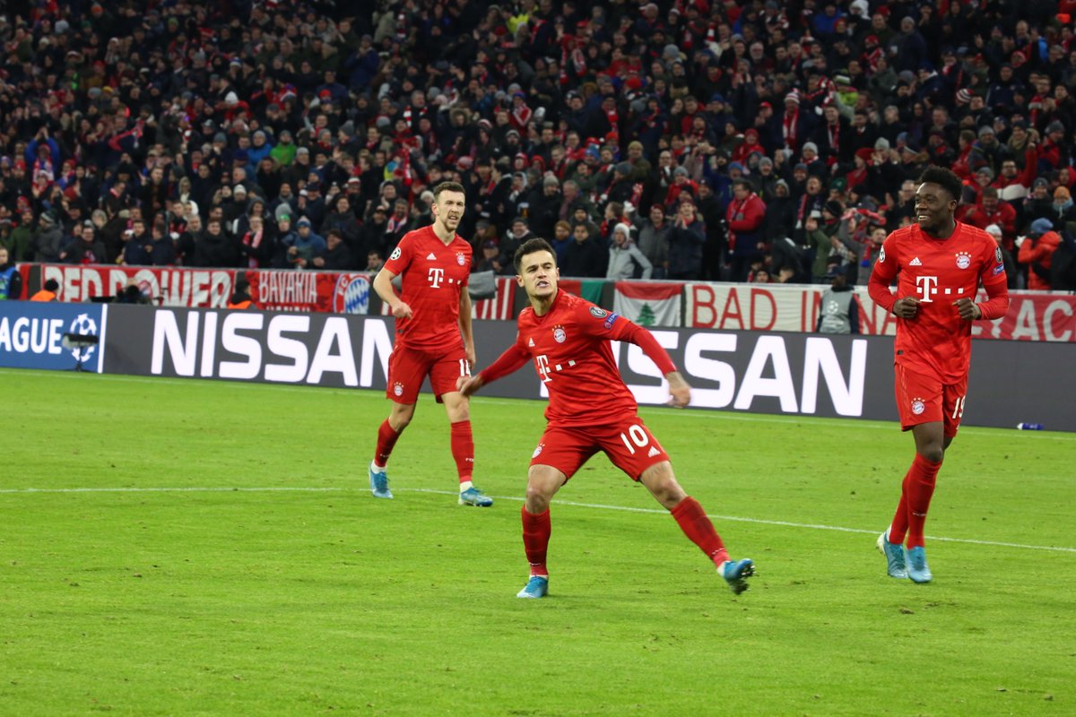 ⚽ <a href="/Phil_Coutinho/">Philipe Coutinho</a> setzt das Ding aus 16 Metern ansatzlos neben den zweiten Pfosten ins Netz. Jawoll! 💪

🔴⚪ #FCBTOT | 3:1 | 67'