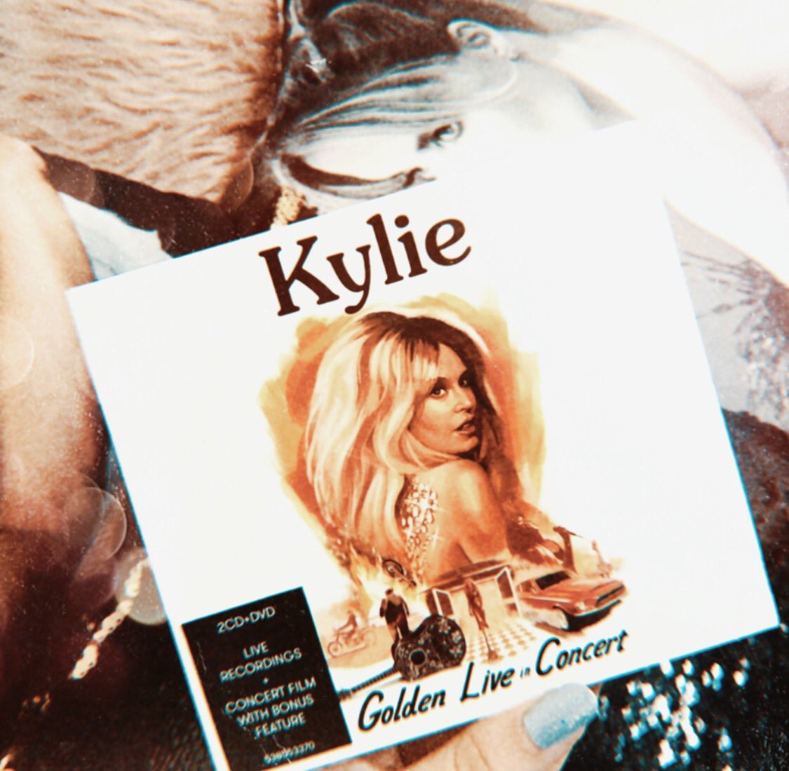 TinnyTinaTinny's tweet photo. I am obsessed. ❤️ My obsession is honestly unreal 😍 What a MASTERPIECE. I am so thankful 🥰 #GoldenLiveInConcert @kylieminogue https://t.co/IjtcFhwmU7