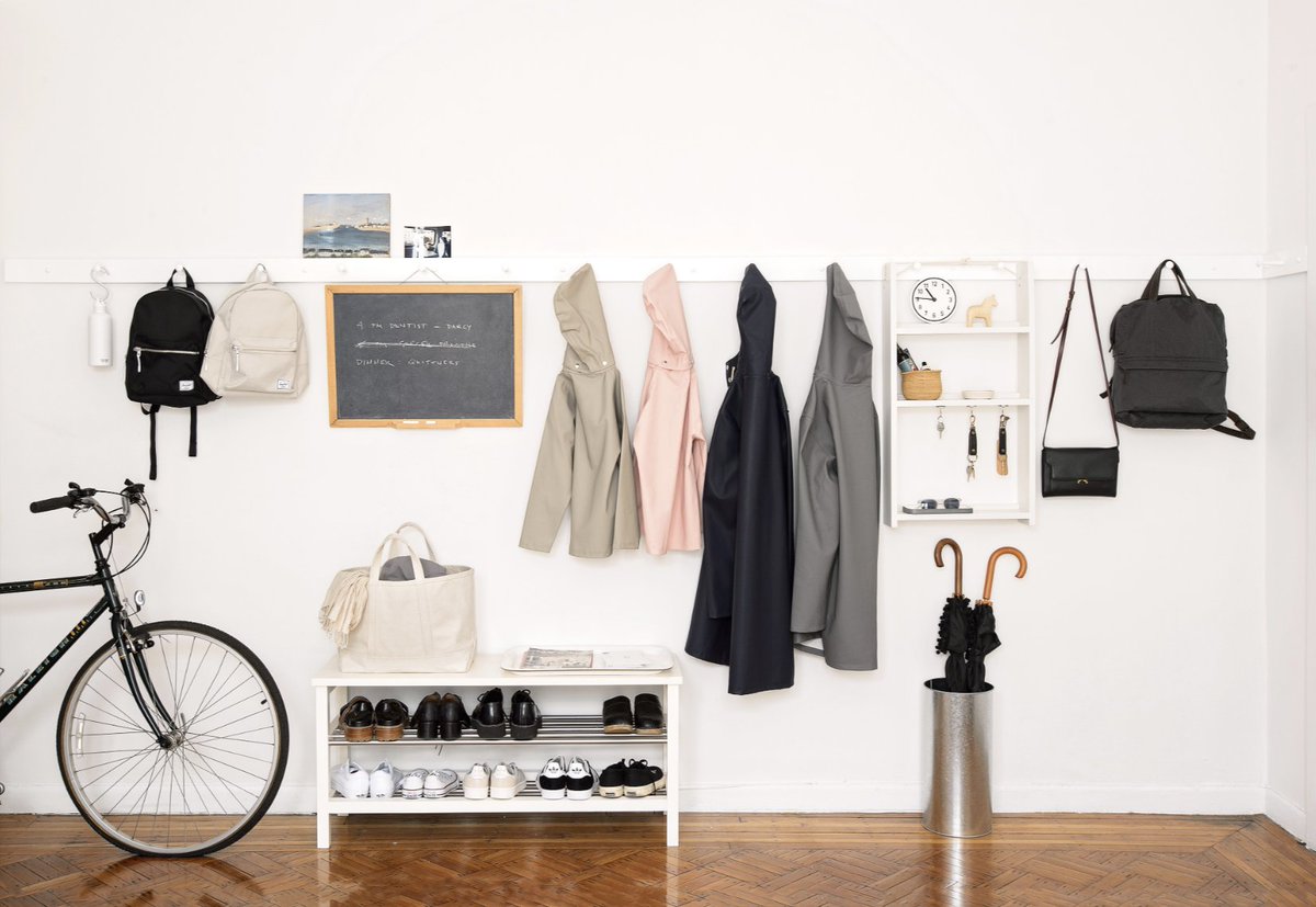 kwidos_com's tweet image. Entryway of the house needs to be functional and representative of your home's overall style. So here are some ideas for creating a more organized entryway. #homeimprovement #homemaking #tampabay #tampaflippers #homestaging #marthastewart #homeorganizing

ow.ly/Ph8R50xxRlM