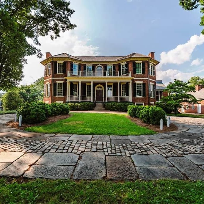 LburgMuse's tweet photo. Museum Foundation is pleased to announce we have received a $25,000 grant from the Al Stroobants Foundation for the capital campaign to build a new Education Center at Point of Honor.
Visit https://t.co/CDjaf5FcvH to learn more! #lyhva #lynchburgva #ourlynchburg #pointofhonor https://t.co/4leyJRxHTz
