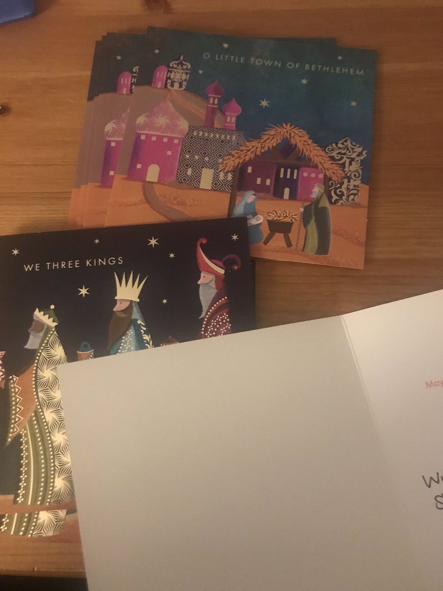 helen_a15's tweet photo. My church hosts lunches for senior citizens regularly. On Saturday they have 150 over 60s from the local community coming for Christmas dinner.
It takes an army of volunteers. I donโt have the energy any more to go and help BUT I can write Christmas cards!
#20down
#130moretogo https://t.co/5h0ZQh1yIO