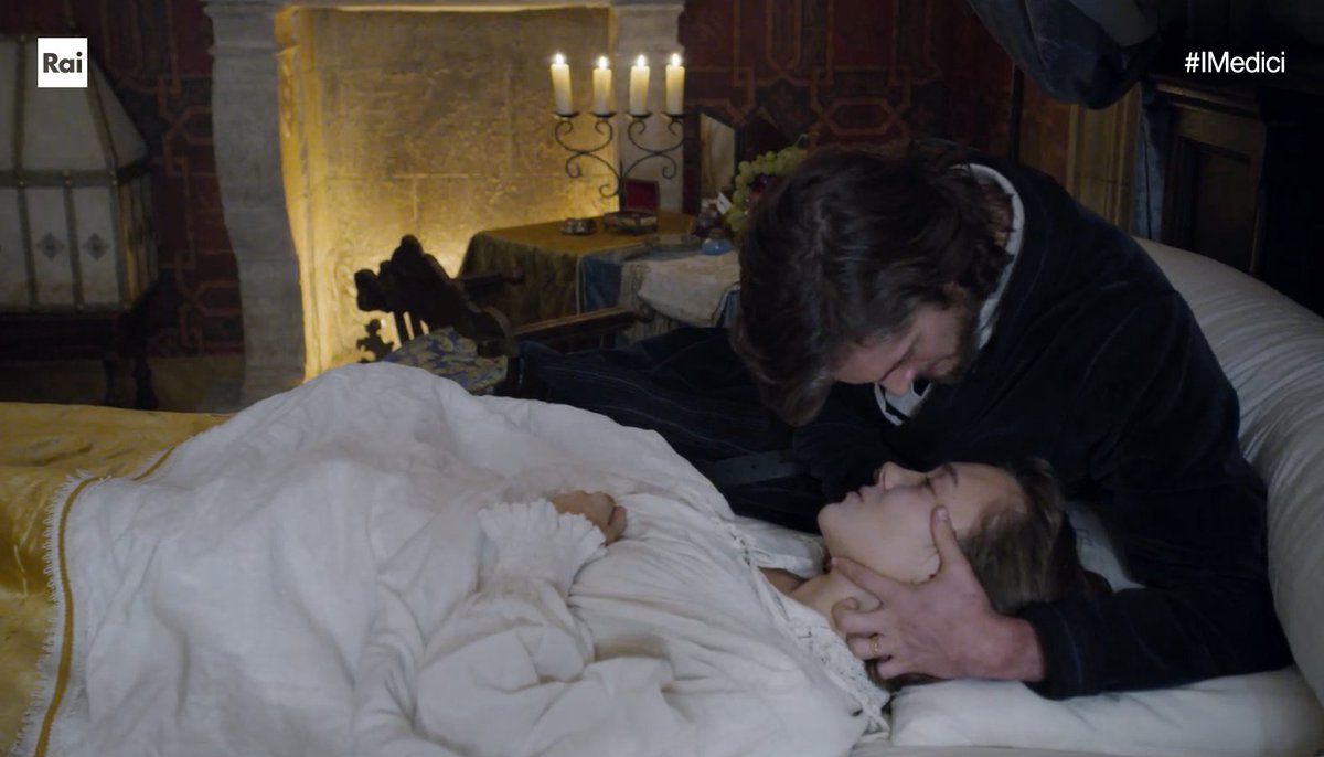 "Non potrò mai perdonarmi per il tutto il male che ti ho fatto."
"Ti amo."

SONO UNA VALLE DI LACRIME💔

#IMedici