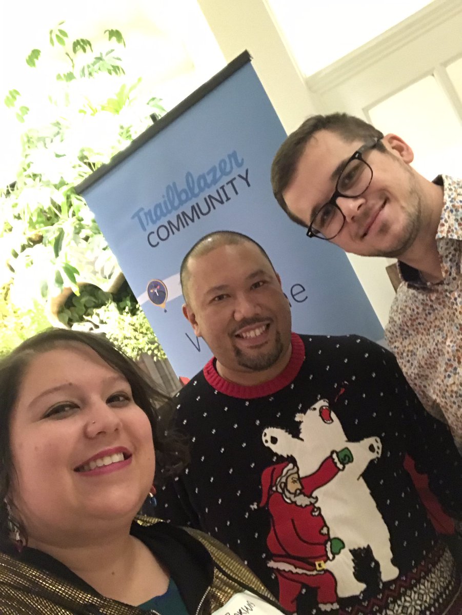 TorontoWITSFUG's tweet photo. @zazamataz, @FrancisD23 and @AndrewTheGuyCA are ready to go for the #TorontOhana Holiday Party! 🎄 https://t.co/xGSoVcFKFE