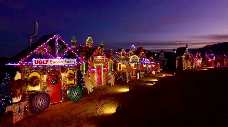 AzHighwaysTV's tweet photo. With a little Christmas magic, we’re taking you on a journey to the North Pole. It’s all part of our holiday special, coming up this weekend! @VerdeCanyonRail  Verde Canyon Railroad @ArizonaTourism @azfamily @azhighways @Clarkdale_AZ #happyholidays2019 #northpole https://t.co/kXSyVt3HWR