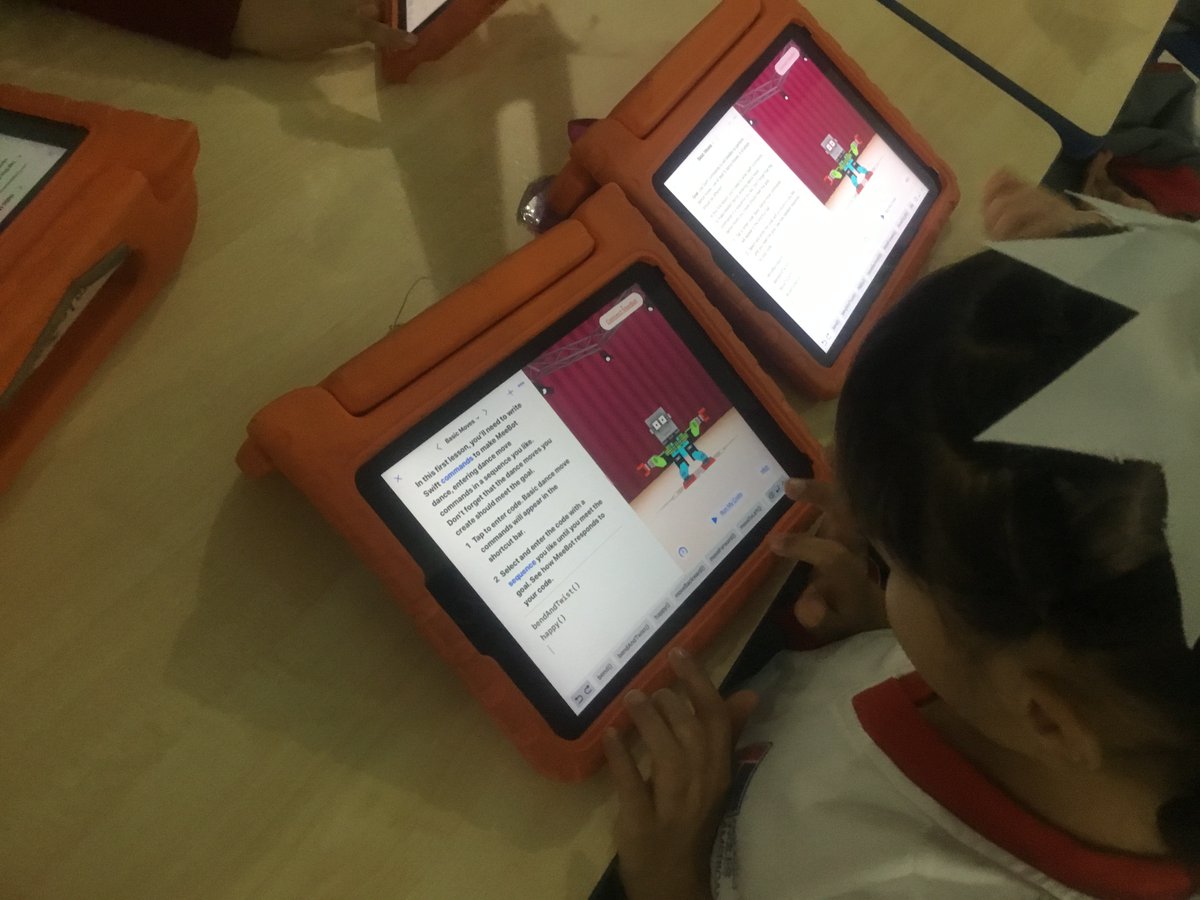 CI_Americano's tweet photo. #AppleDistinguishedSchools #HourOfCode #EveryoneCanCode #SwiftPlaygrounds @AppleEDU @hourofcode https://t.co/kXq06QjMPm