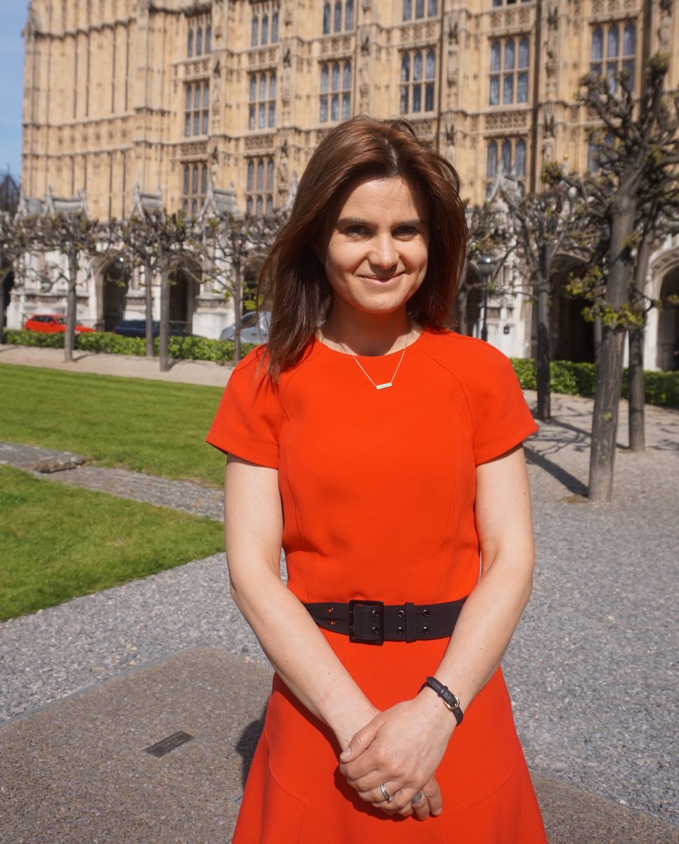 MrBrendanCox's tweet image. The day before the election in 2015 Jo, the kids and me were knocking on doors mobilising the vote. Jo met a Tory who was thinking about not voting. She urged them to vote because even though it made her election less likely, voting was more important. Please vote.