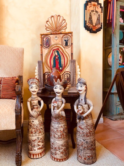 There was a new segment today featuring Barbara and David Garcia our hosts for Posada Navidena, taking place this Sunday at 2 pm for VIPs and 3 pm for general admission. Be sure to go to ow.ly/wUlh50xxTEc to get your tickets now!

ow.ly/sVDF50xxTEd