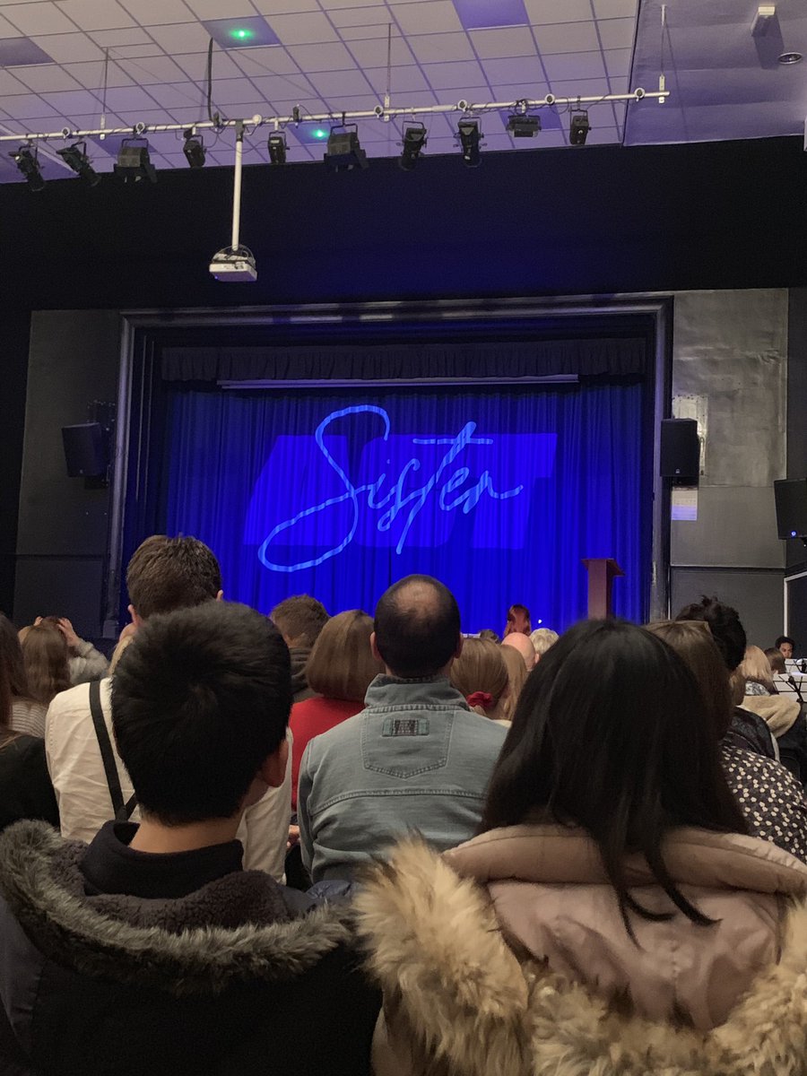 milek_pe's tweet photo. A long day but totally worth it! Some super talented students at my Phase 1 school ⭐️⭐️⭐️⭐️⭐️ #schoolproduction #sisteract https://t.co/9FME5Z59Wz