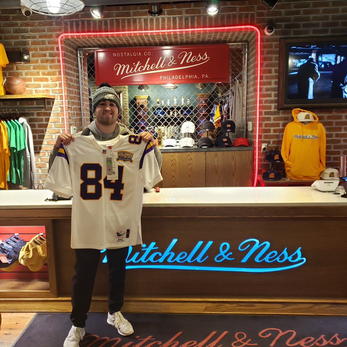 mitchell and ness store philadelphia