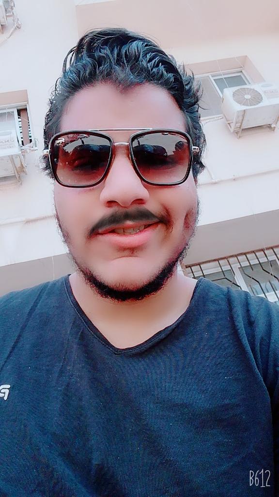 EOmran6's tweet photo. كل سنه وانا طيب
😂 😂 😂 😂 Happy birthday to me https://t.co/a2kUb8SVZC